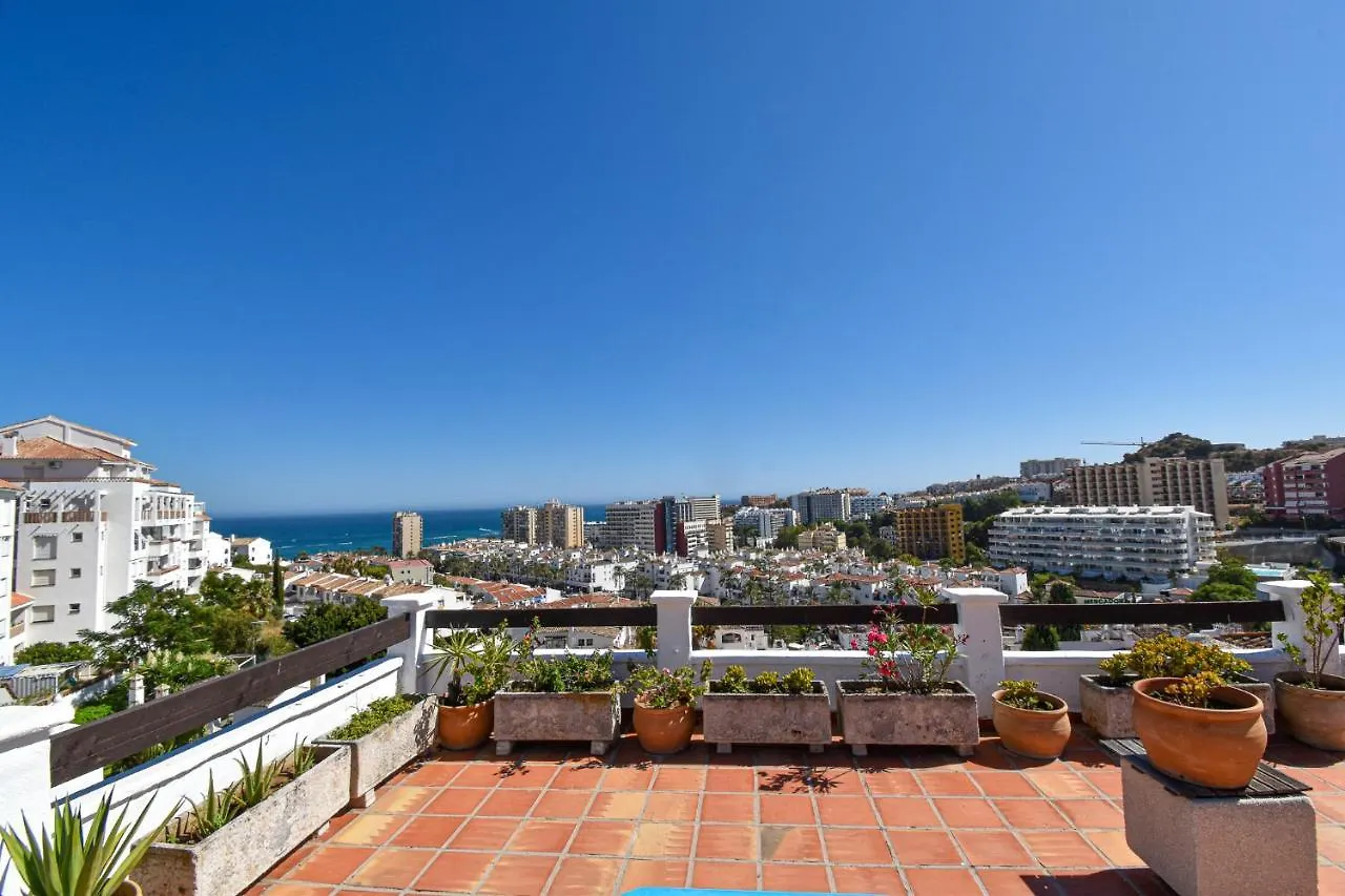 Apartamento Con Amplio Porche Y Bbq Benalmadena 0*,  Spain